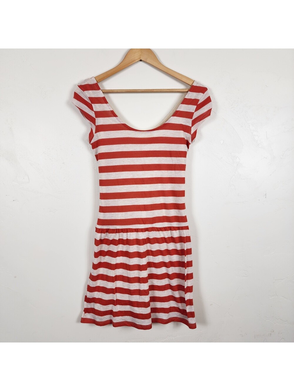 Xhilaration Red Cream Striped Crochet Lace Dress Scoop Neck Cap Sleeve Medium M